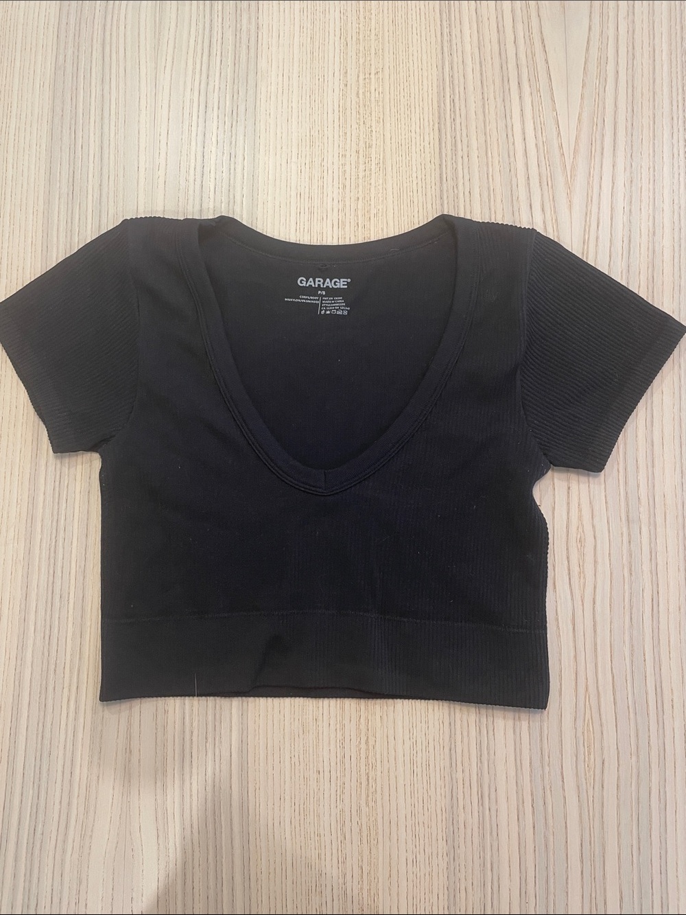Garage v-neck crop top